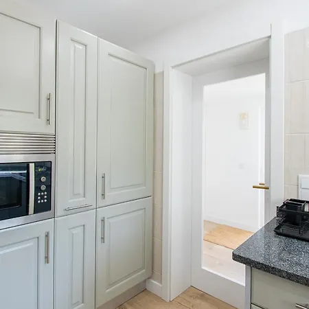 Villa 67 Adm - 3 Bed Walking Distance To *