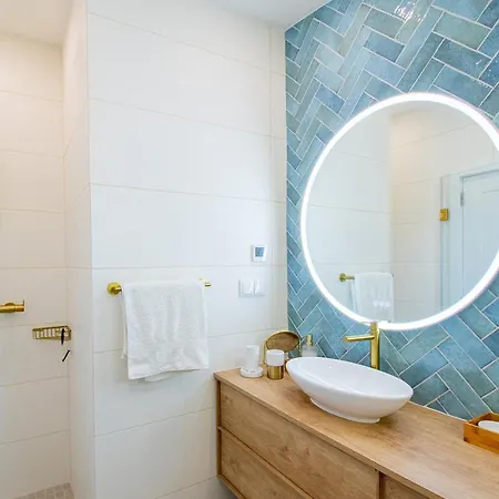 Villa 67 Adm - 3 Bed Walking Distance To *